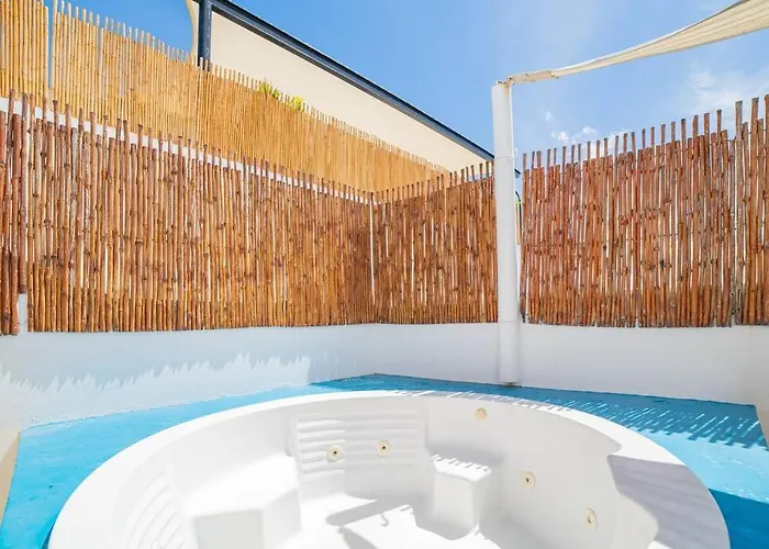 Papaya 15 Exclusive Penthouse With Rooftop And Jacuzzi Playa del Carmen
